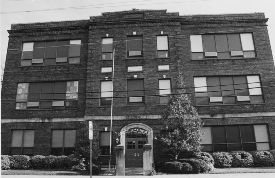 Exterior Image of Buist Elementary School